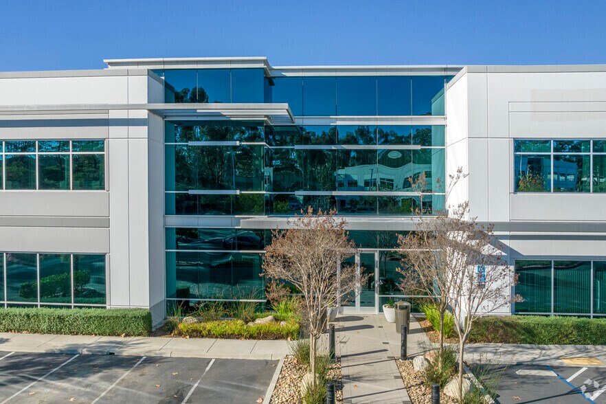 More Photos Of 10301 Meanley Dr, San Diego Office For Lease