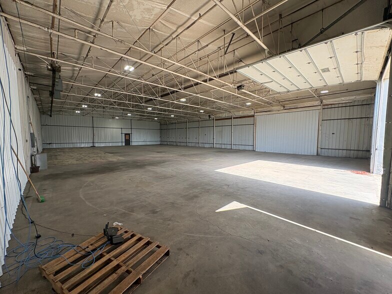 More Photos Of 249 Industrial Ave, Pioneer Industrial For Lease