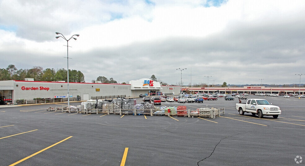 More Photos Of 6909 Maynardville Pike, Knoxville Freestanding For Lease