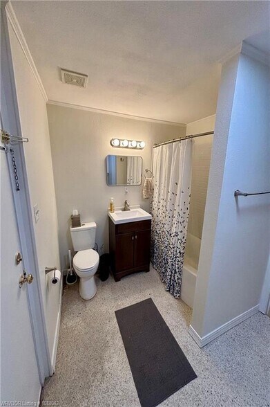 More Photos Of 500 Main St, Van Buren Storefront For Sale