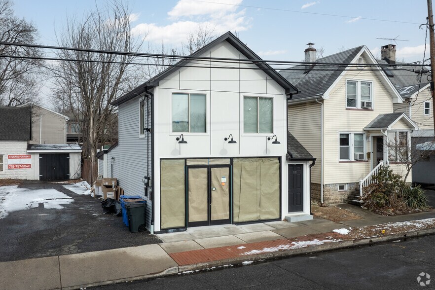 More Photos Of 11 Chestnut St, Tenafly Storefront Retail Office For Lease