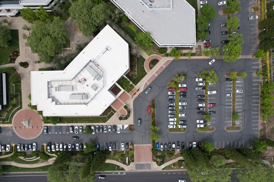 More Photos Of 3017 Douglas Blvd, Roseville Office For Lease