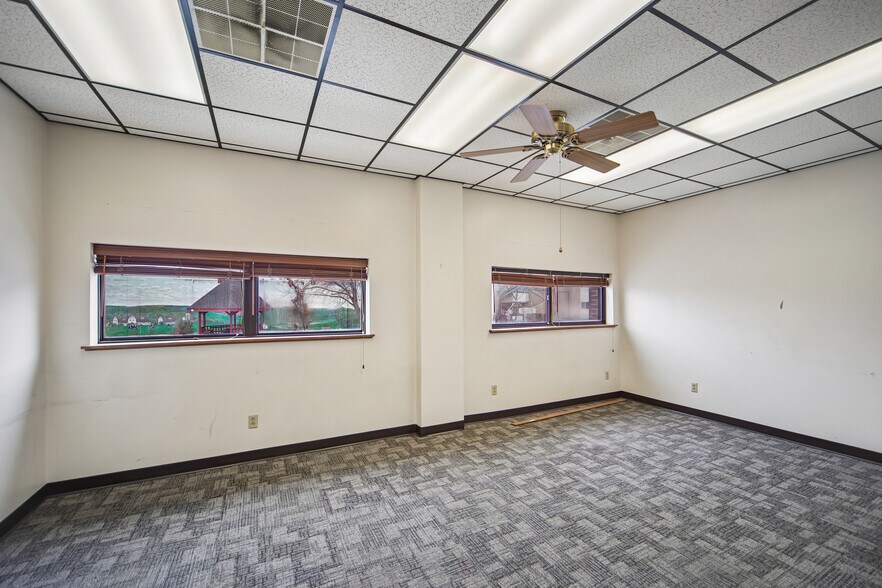 More Photos Of 200 1st Ave E, Newton Office For Sale