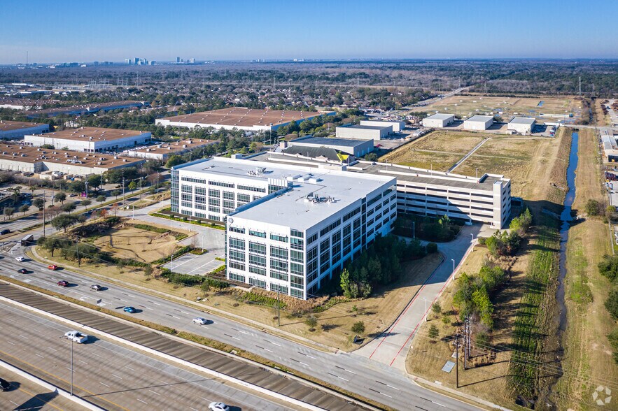 More Photos Of 11330 Clay Rd, Houston Office For Lease