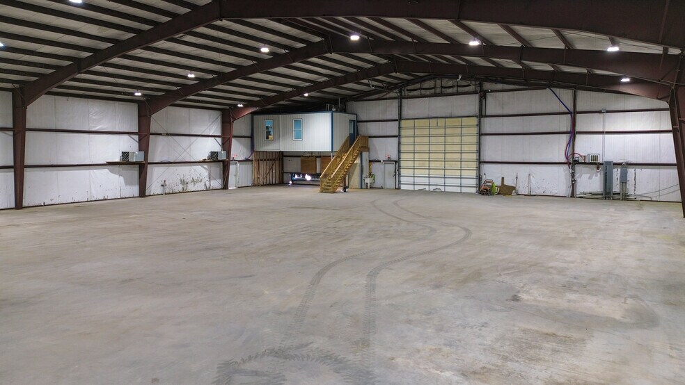 More Photos Of 1376 Franklin Pike SE, Floyd Manufacturing For Sale