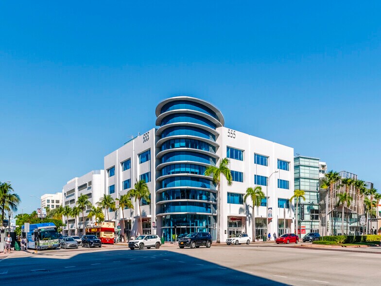 More Photos Of 555 Washington Ave, Miami Beach Office For Lease