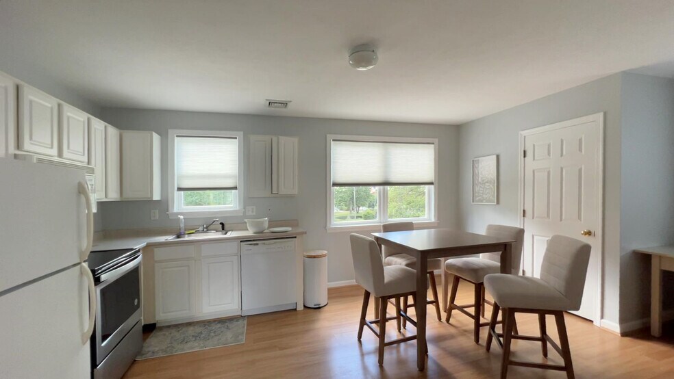 More Photos Of 156 Teaticket Hwy, Falmouth Storefront Retail Residential For Sale