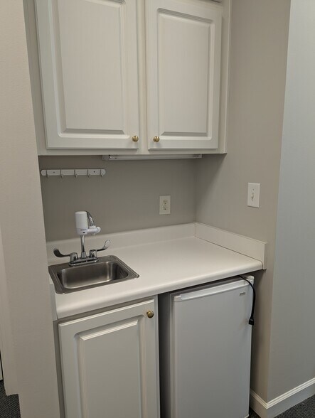 More Photos Of 2000 Bearcat Way, Morrisville Research And Development For Lease