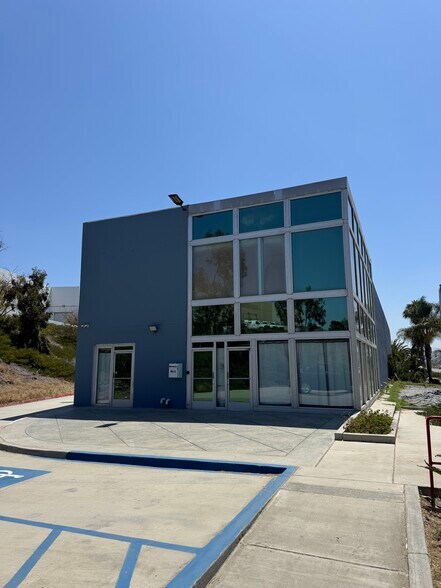 Primary Photo Of 725 Main St, Chula Vista Showroom For Lease