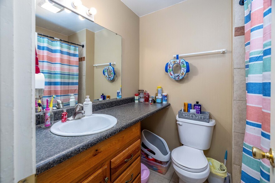 More Photos Of 3 E Division St, Remington Apartments For Sale