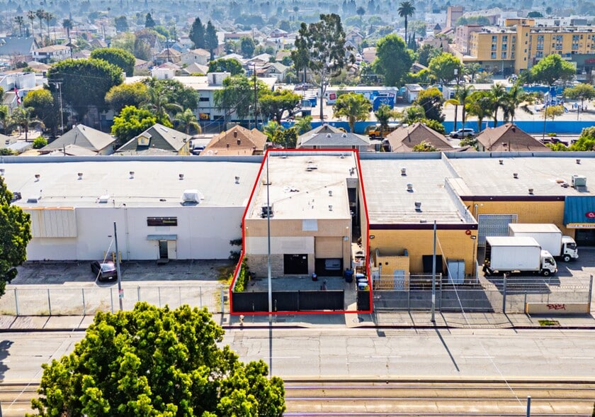 Primary Photo Of 1338 E Washington Blvd, Los Angeles Light Manufacturing For Sale