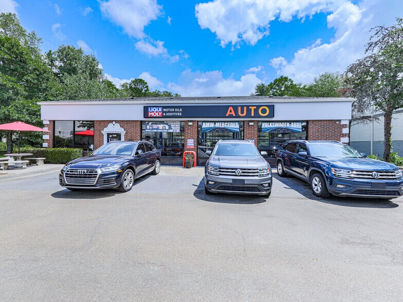 More Photos Of 4435 State Bridge Way, Alpharetta Auto Repair For Sale
