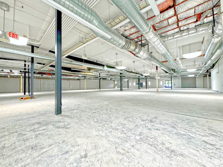 More Photos Of 6300-6370 Hollister Ave, Goleta Research And Development For Lease