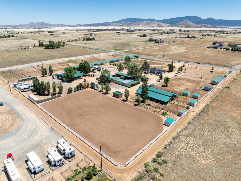 More Photos Of 7950 N Coyote Springs Rd, Prescott Valley Horse Stables For Sale