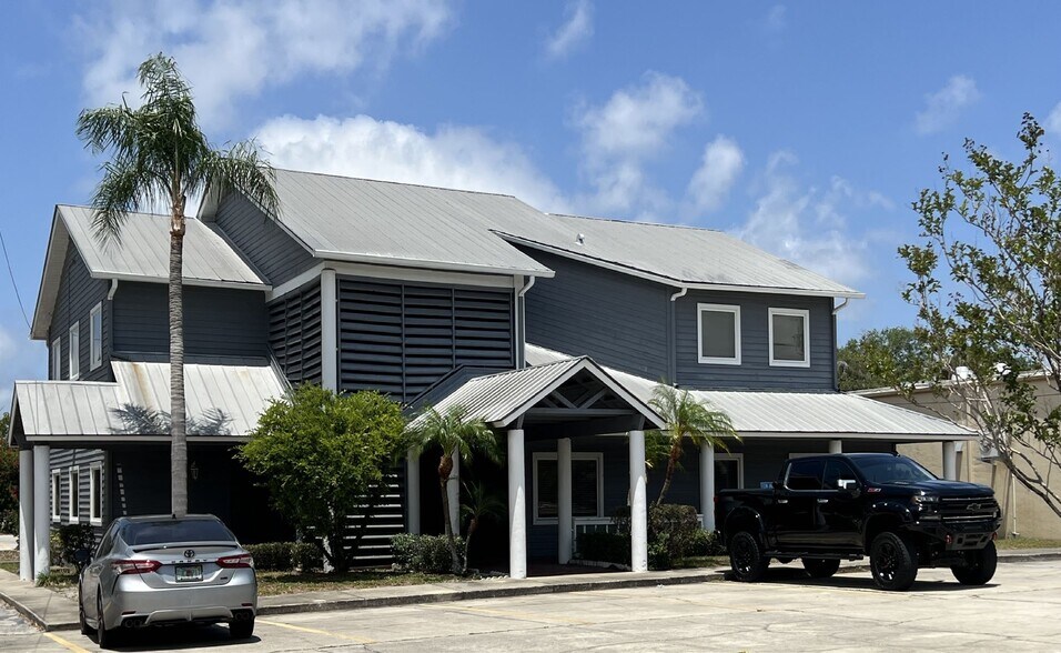 Primary Photo Of 971 Virginia Ave, Palm Harbor Medical For Sale