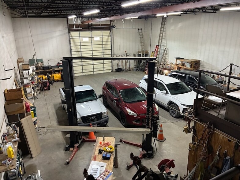 More Photos Of 3000 E Truman Rd, Kansas City Warehouse For Sale