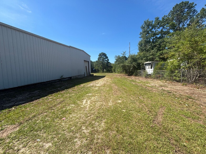 More Photos Of 424 Shelton Rd, West Columbia Warehouse For Sale