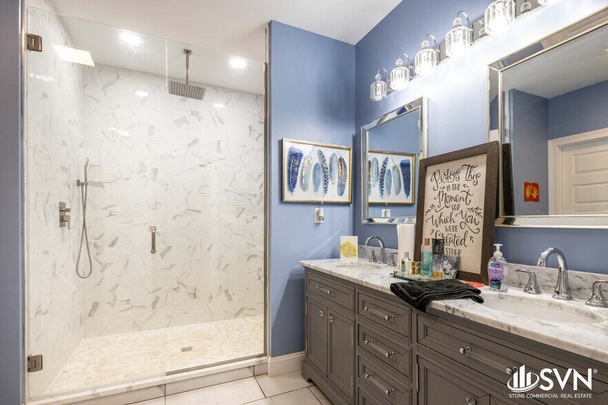 More Photos Of 209 W Jefferson St, Georgetown Office Residential For Sale