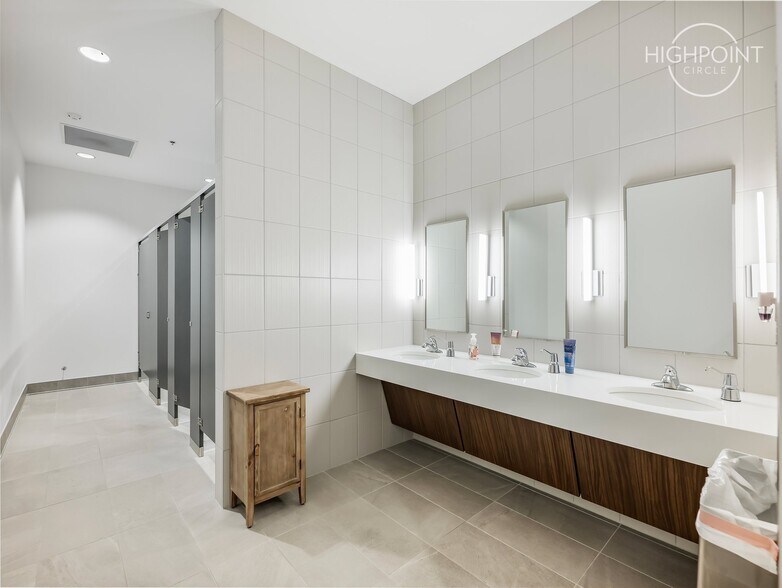 More Photos Of 100 Highpoint Park Way, Braselton Office For Sale