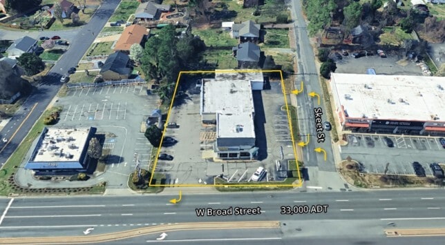 More Photos Of 7507 W Broad St, Richmond Auto Repair For Lease