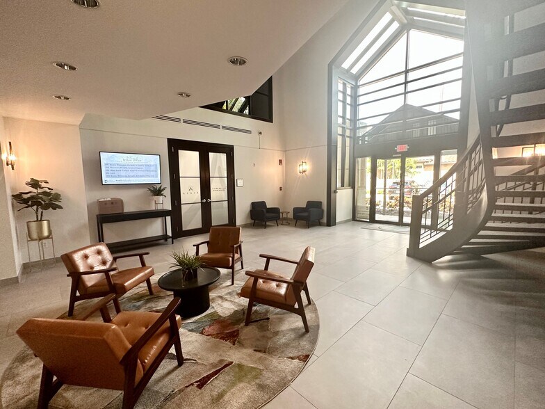 More Photos Of 3709 W Jetton Ave, Tampa Office For Lease