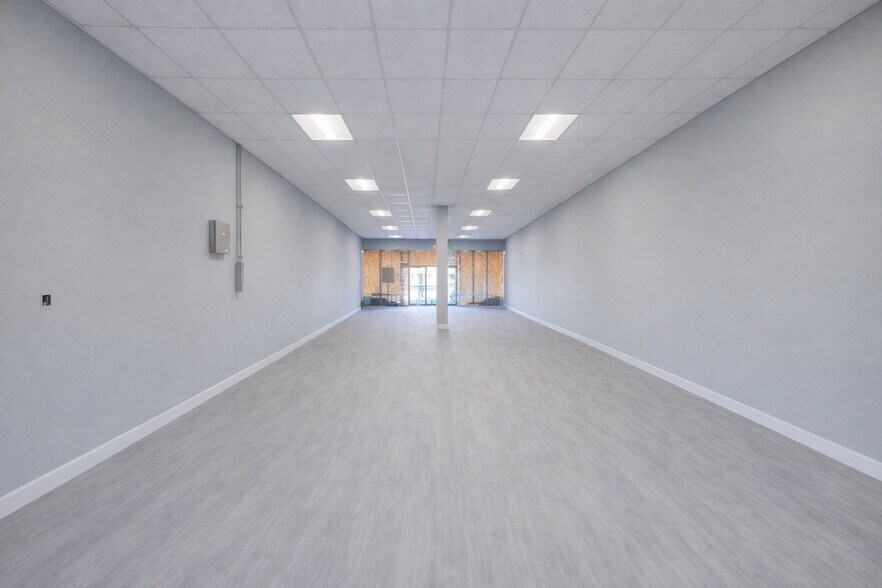 More Photos Of 15115 Westheimer Rd, Houston Storefront Retail Office For Lease