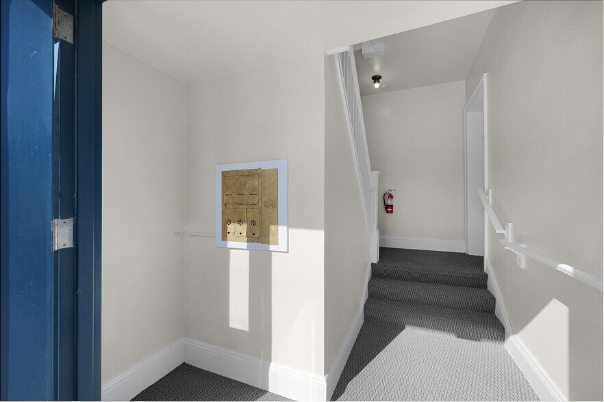 More Photos Of 8702 Detroit Ave, Cleveland Apartments For Sale