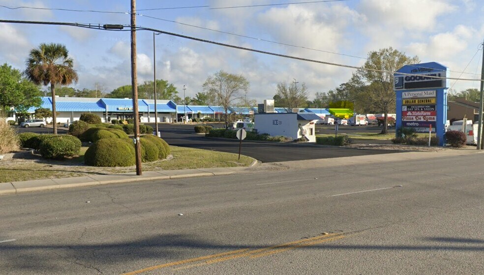 More Photos Of 3302-3338 Highway 17 S, North Myrtle Beach Storefront For Lease