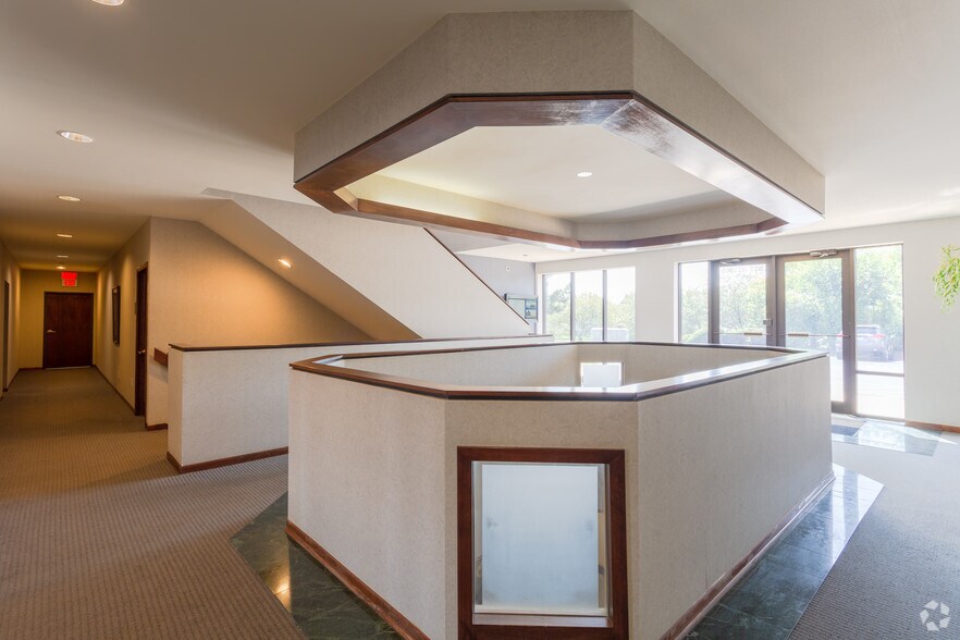 More Photos Of N27W23960 Paul Rd, Pewaukee Office For Lease