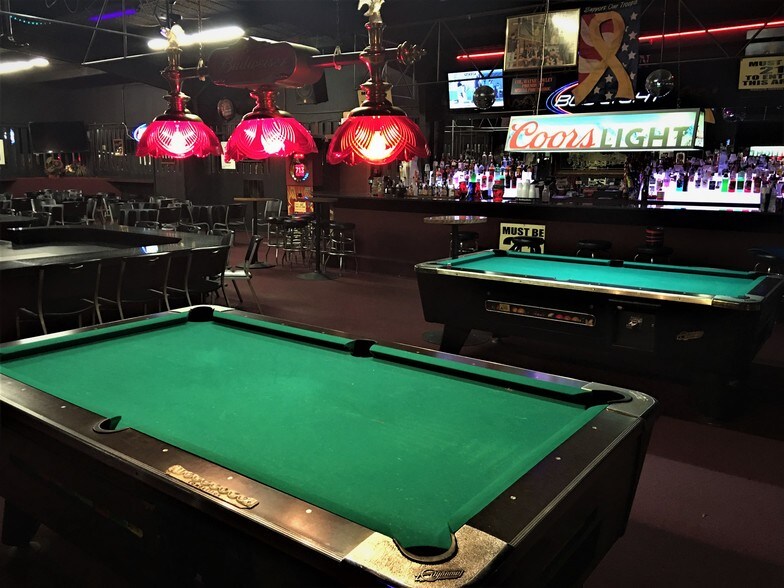 More Photos Of 9800-9806 NW Cache Rd, Lawton Freestanding For Sale