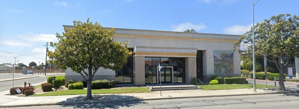 Primary Photo Of 584 S Main St, Salinas Bank For Sale