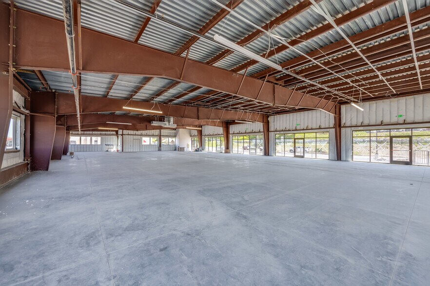 More Photos Of 3193 Commerce Ct - Bldg 1, Castle Rock Unknown For Lease