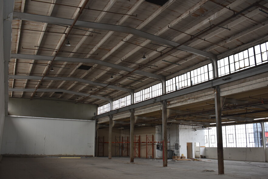 Primary Photo Of 2459 E Vernon Ave, Vernon Warehouse For Lease