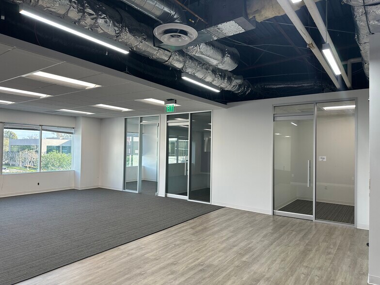 More Photos Of 7 Corporate Park, Irvine Office For Lease