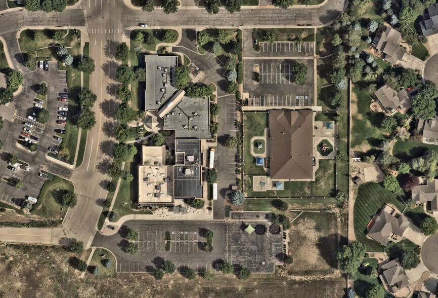 More Photos Of 7460 Westgate Dr, Windsor Office For Sale