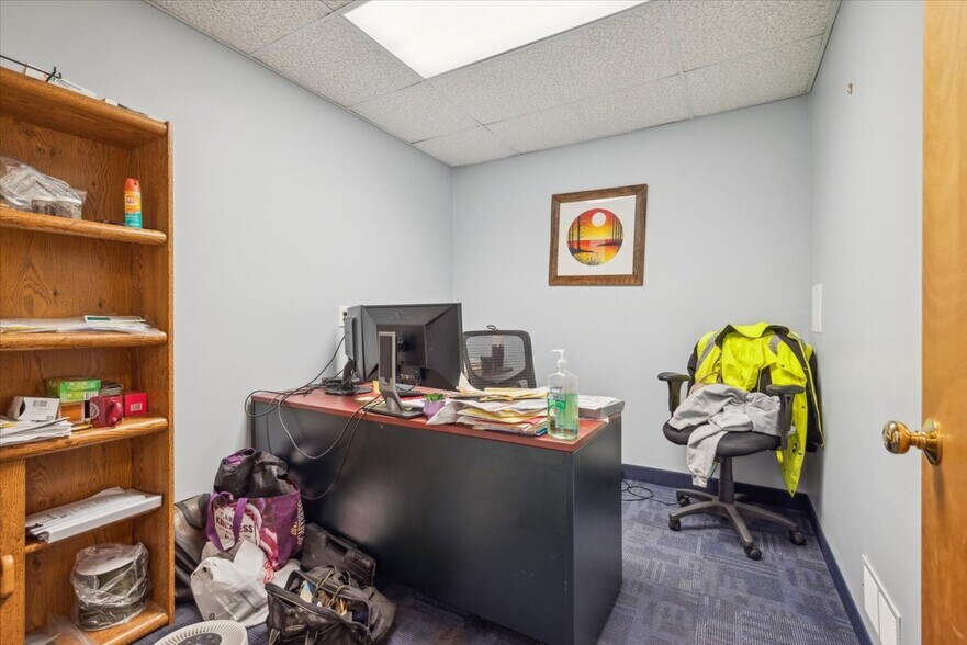 More Photos Of 495 Union Ave, Middlesex Medical For Sale