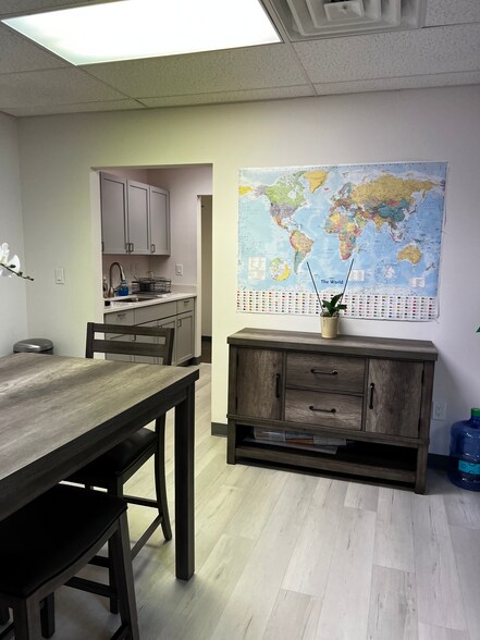 More Photos Of 171 Green Meadows Dr S, Lewis Center Office Residential For Sale