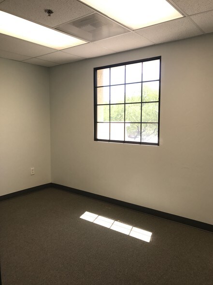 More Photos Of 1310 W St Marys Rd, Tucson Medical For Lease