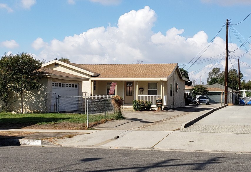 More Photos Of 201 S Vernon Ave, Azusa Apartments For Sale