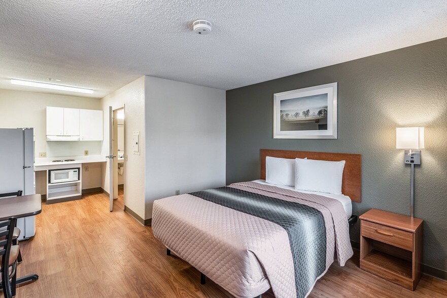 More Photos Of 12803 E Sprague Ave, Spokane Valley Hospitality For Sale