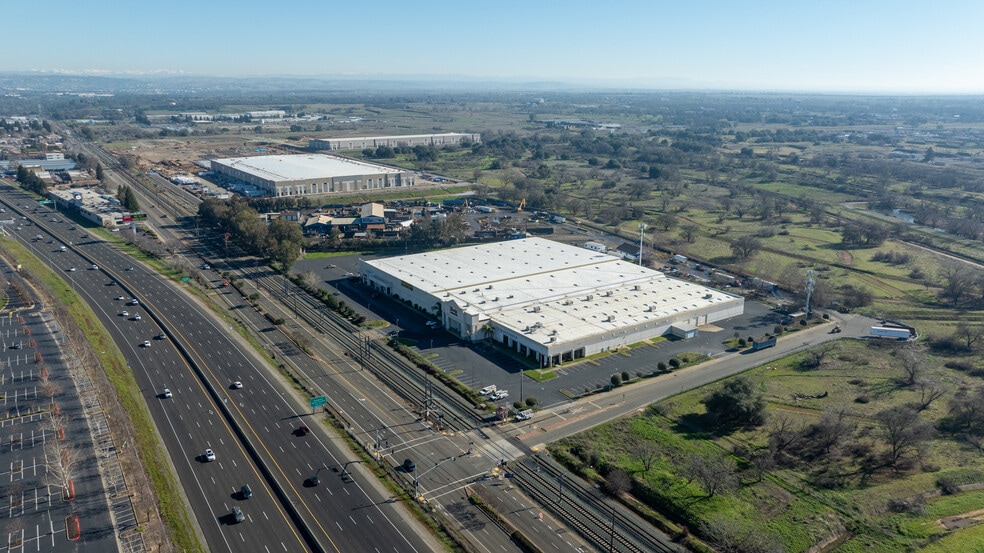 More Photos Of 11840 Folsom Blvd, Rancho Cordova Manufacturing For Sale