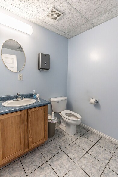 More Photos Of 3311 W Parkway Blvd, West Valley City Industrial For Sale