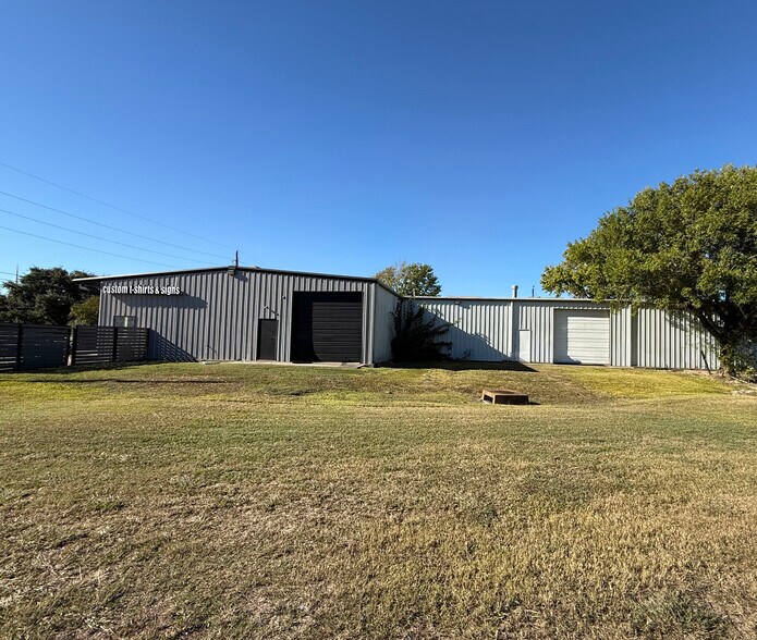 More Photos Of 234-242 Avenue E, Stafford Warehouse For Sale