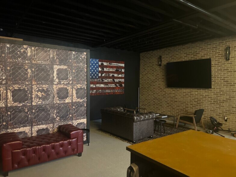 More Photos Of 1435 FM 1463 Rd, Katy Showroom For Sale