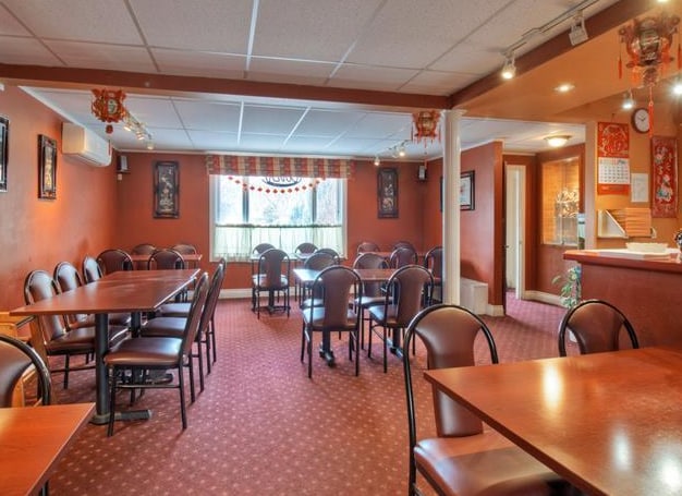 More Photos Of 148 Rue Principale, Gatineau Restaurant For Sale