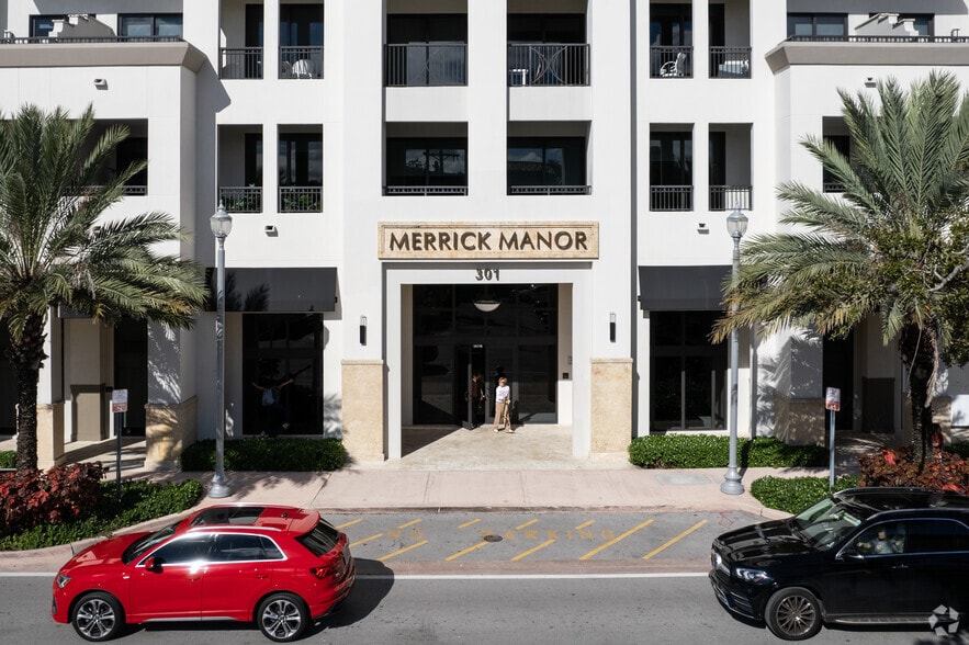 More Photos Of 301 Altara Ave, Coral Gables Apartments For Sale
