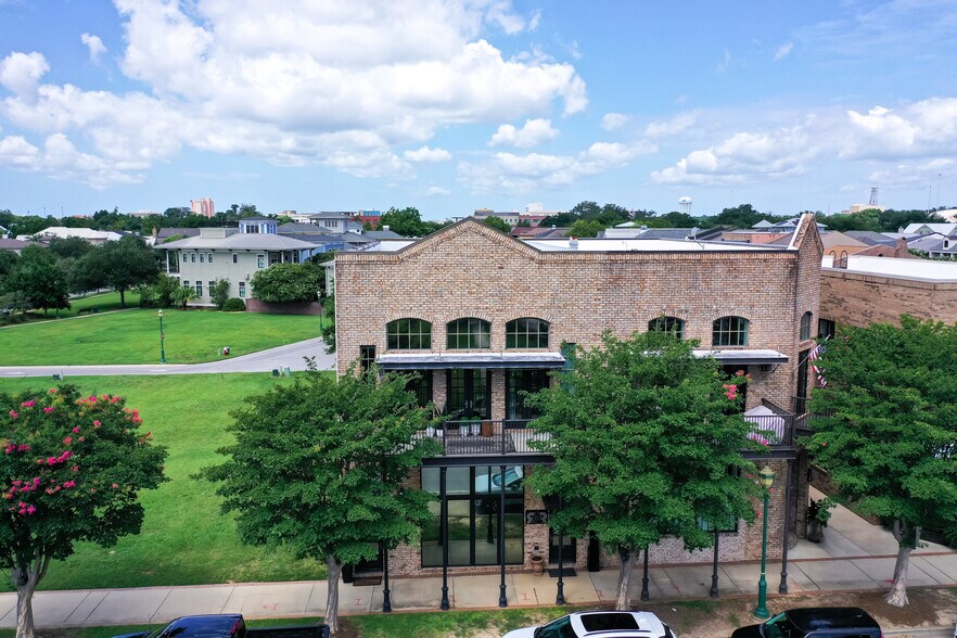 More Photos Of 45 S 9th Ave, Pensacola Office Residential For Sale