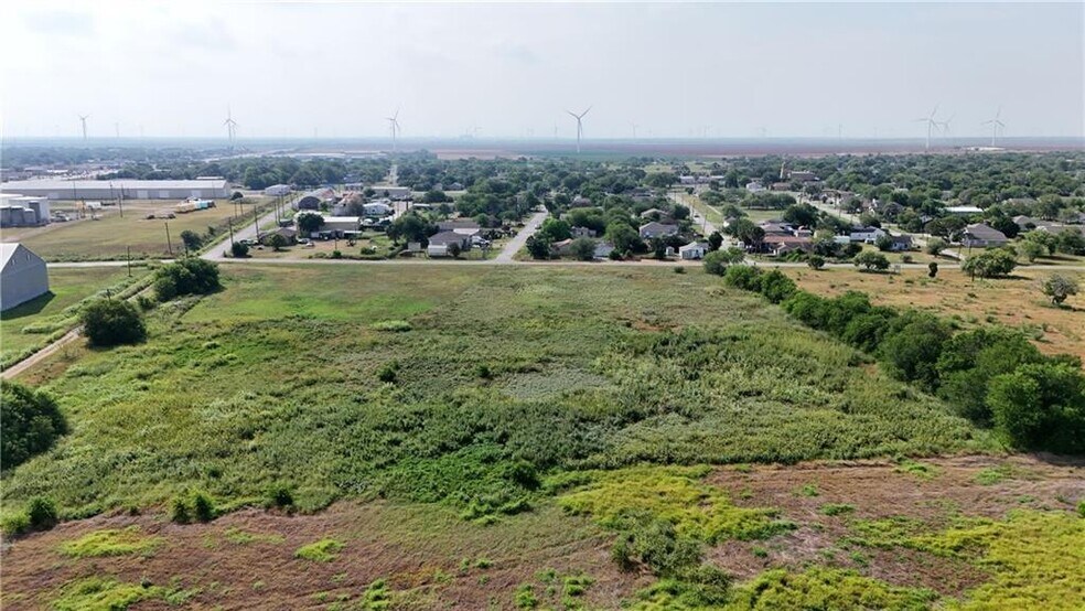 Primary Photo Of 8 Compress rd, Taft Land For Sale