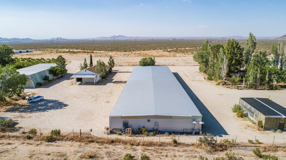 More Photos Of 34810 largo vista rd, Llano Airport For Sale