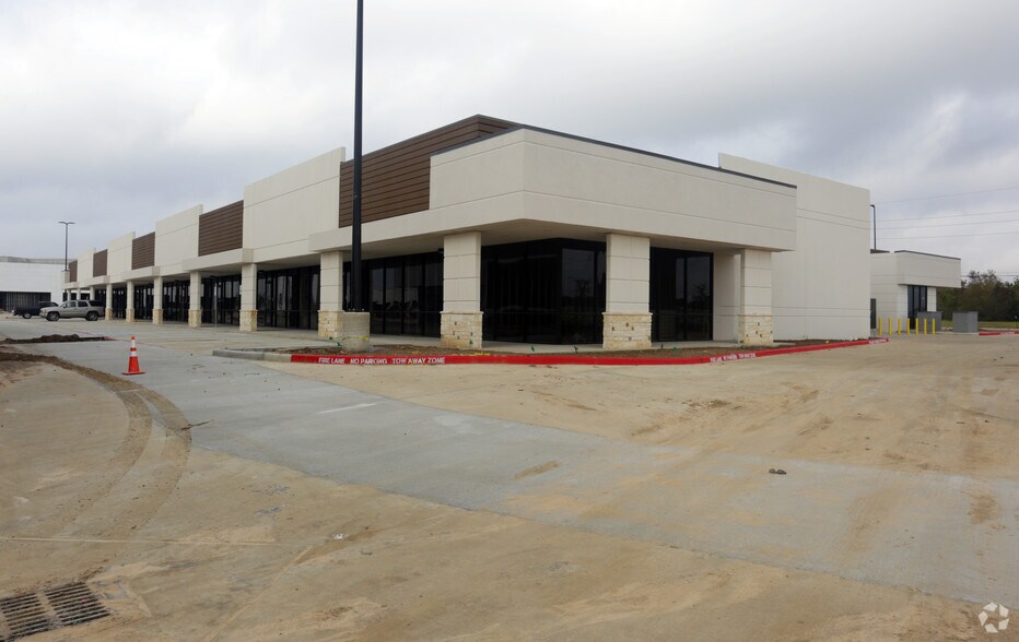 More Photos Of 1227 Grand West Blvd, Katy Coworking Space